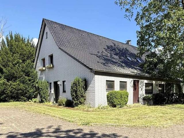Haus zum Kaufen in Voerde 595.000,00 EUR 215 m²
