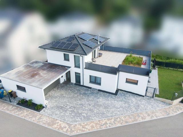 Haus zum Kaufen in Vöhringen 859.000,00 EUR 193.56 m²