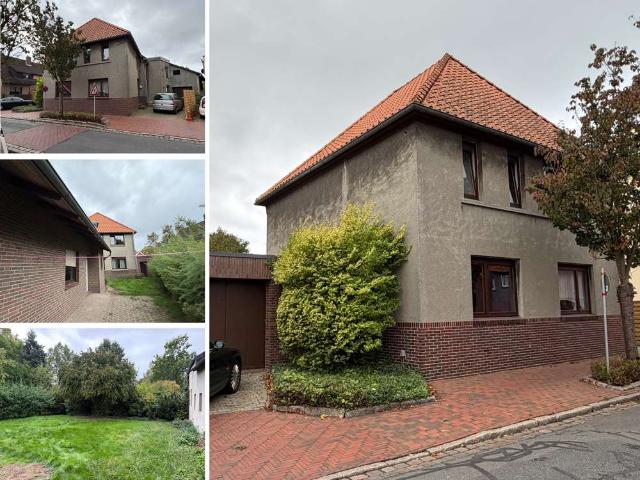 Haus zum Kaufen in Varel 337.000,00 EUR 220 m²