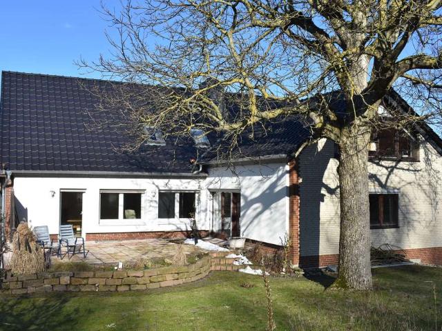 Haus zum Kaufen in Varmissen 349.000,00 EUR 200 m²