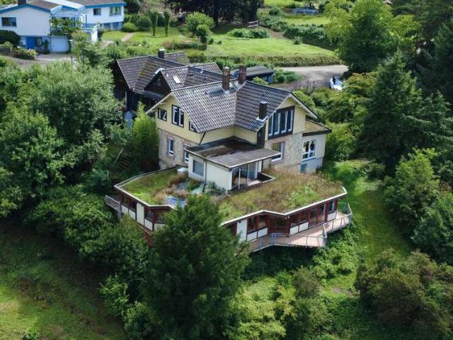 Haus zum Kaufen in Varnhalt 890.000,00 EUR 590 m²