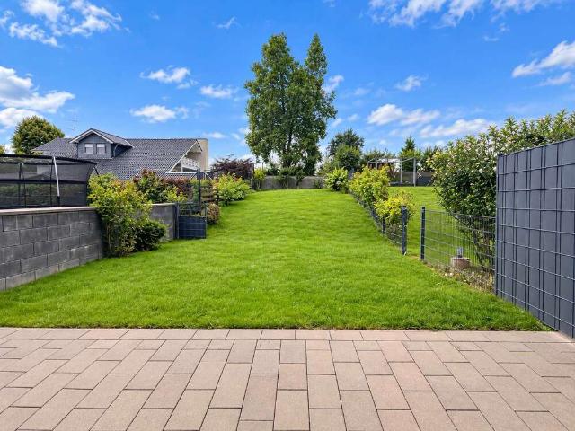 Haus zum Kaufen in Vettweiß Lüxheim 365.000,00 EUR 135 m²