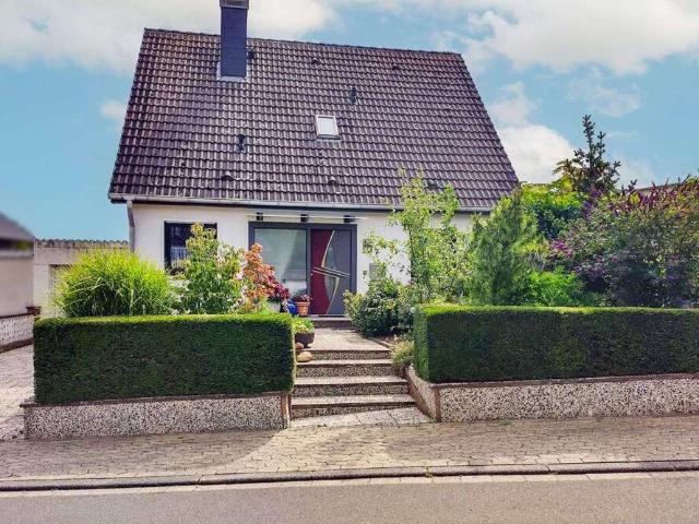 Haus zum Kaufen in Vettweiß 280.000,00 EUR 150.21 m²