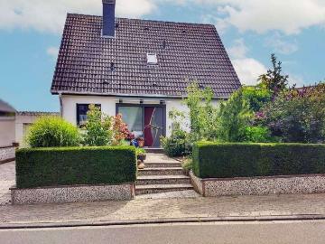 Haus zum Kaufen in Vettweiß 320.000,00 EUR 150.09 m²