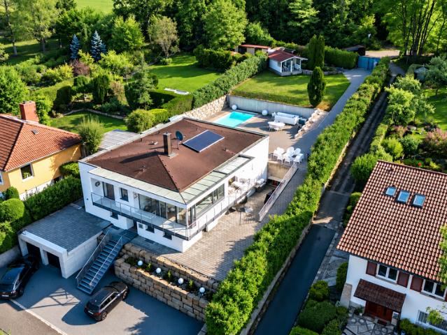 Haus zum Kaufen in Veitshöchheim 1.390.000,00 EUR 264.75 m²