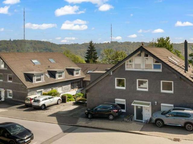 Haus zum Kaufen in Velbert 2.299.000,00 EUR 1327 m²