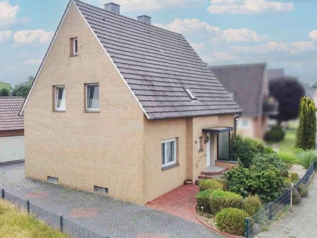 Haus zum Kaufen in Versmold 265.000,00 EUR 161.24 m²