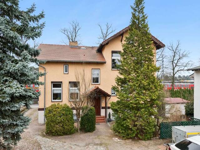 Haus zum Kaufen in Zeuthen 650.000,00 EUR 250 m²