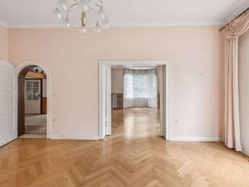 Haus zum Kaufen in Zeuthen 950.000,00 EUR 260 m²
