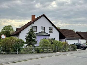 Haus zum Kaufen in Zeil am Main 369.000,00 EUR 171 m²