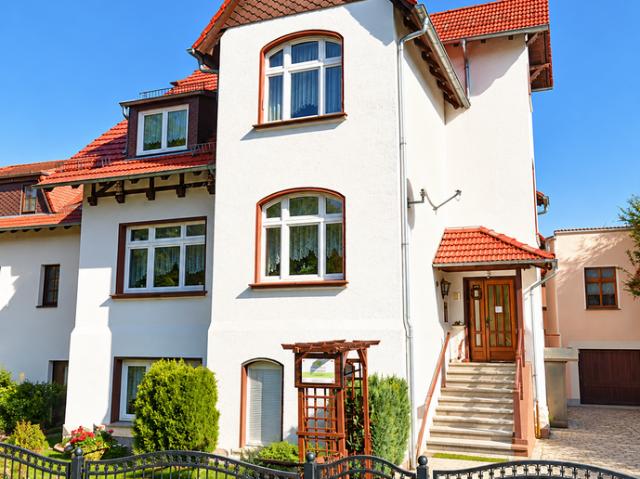 Haus zum Kaufen in Zeitz 299.900,00 EUR 281 m²