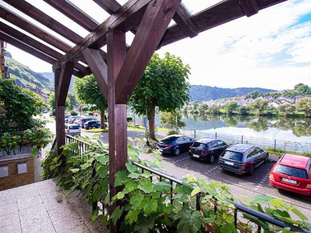 Haus zum Kaufen in Zell Mosel 419.000,00 EUR 210 m²