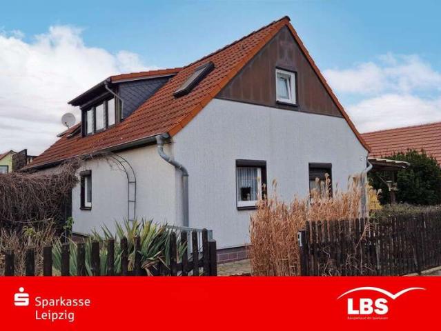 Haus zum Kaufen in Zwenkau 250.000,00 EUR 120.1 m²