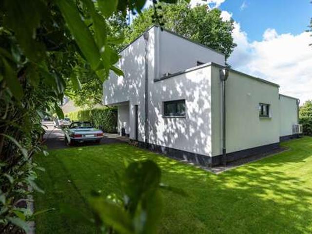Haus zum Mieten in Frankfurt am Main 4.600,00 € 137 m²