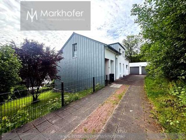 Haus zum Mieten in Homburg 3.500,00 € 255 m²