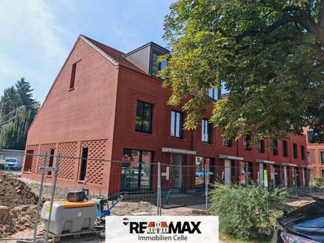 Haus zum Mieten in Hannover Bemerode 1.950,00 € 170 m²
