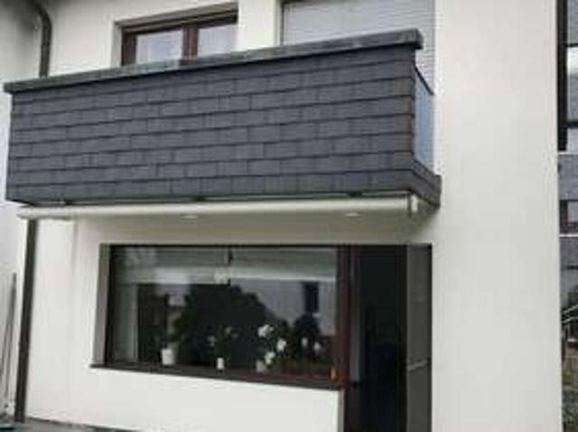 Haus zum Mieten in Wuppertal 1.728,00 € 144 m²