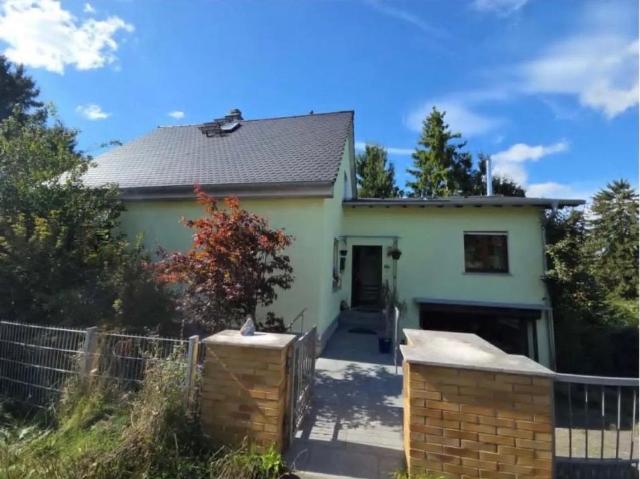 Haus 1130qm Grundstück, 120qm Wohnfläche, mitten in der Natur