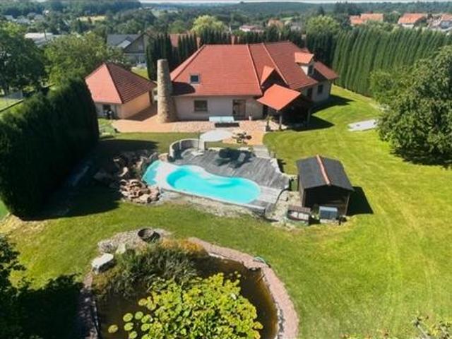 Haus 230 m², Pool, 6.600 m² Park – 15 Min zur Grenze, Lothringen