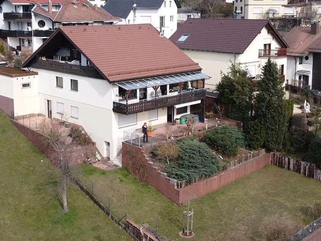 Haus, 3 Famielienhaus zu verkaufen