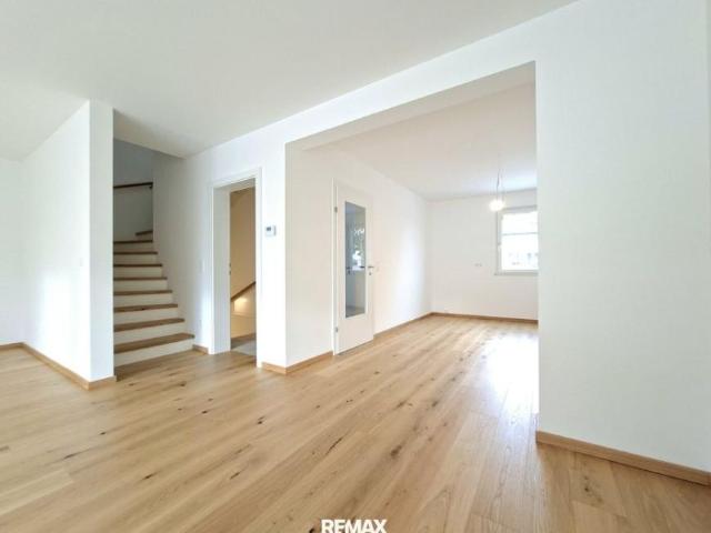 Haus 4 Schlafzimmer Zu Verkaufen Wien Wien 901900 ES104987369