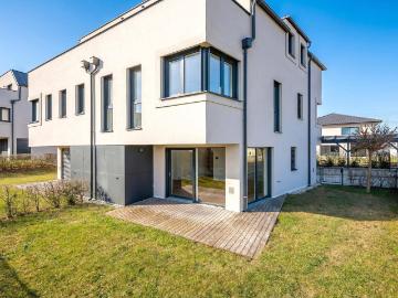 Stilvolle Doppelhaushälfte im Weinviertel ruhige Lage nahe Wien