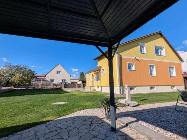 Haus 6 Schlafzimmer Zu Vermieten Günselsdorf AUT 2070 ES106121464