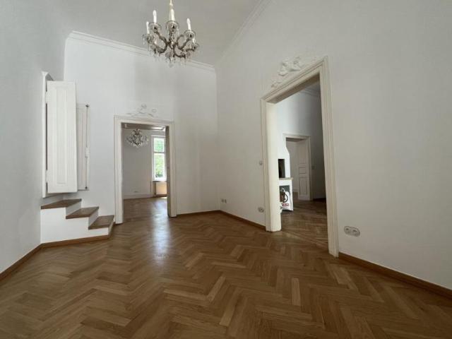 Haus 8 Schlafzimmer Zu Vermieten Wien Wien 6710 ES105050863