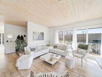 HAUSGEFÜHL PUR BUNGALOW MIT GROSSEM GARTEN
