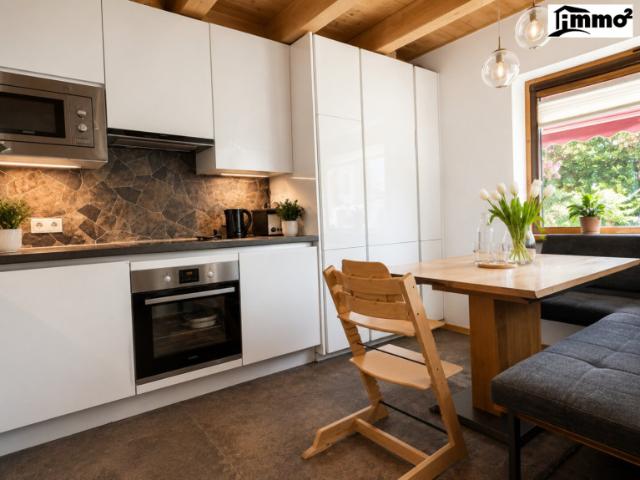 Hausgefühl statt Wohnung! 95 m² Maisonette mit Terrassengarten, Dachterrasse & 2 TG Plätzen inklusive