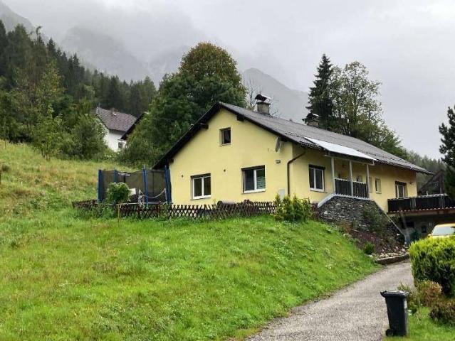 Haushälfte in Bad Bleiberg Hüttendorf / langfristige und kurzfristige Miete