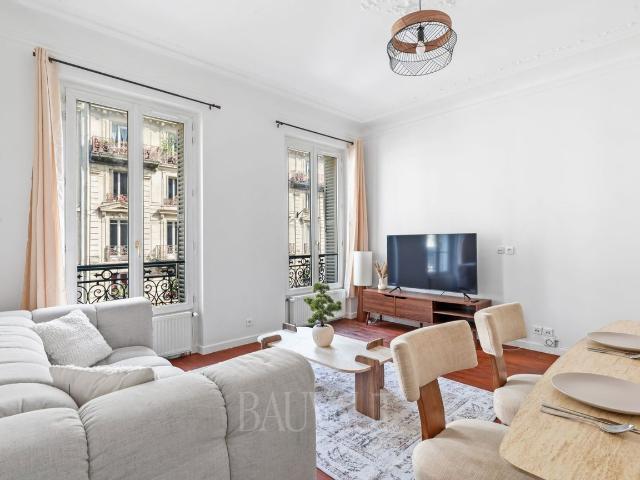 Haussmannian 4 Room Apartment, 3 Bedrooms with Parking – Paris 10th, Paris Amsterdam Apartments for Rent