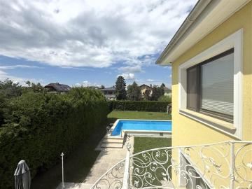 Haus/Villa mit lebenslangem Wohnrecht zu verkaufen / House/villa with lifetime right of residence for sale /