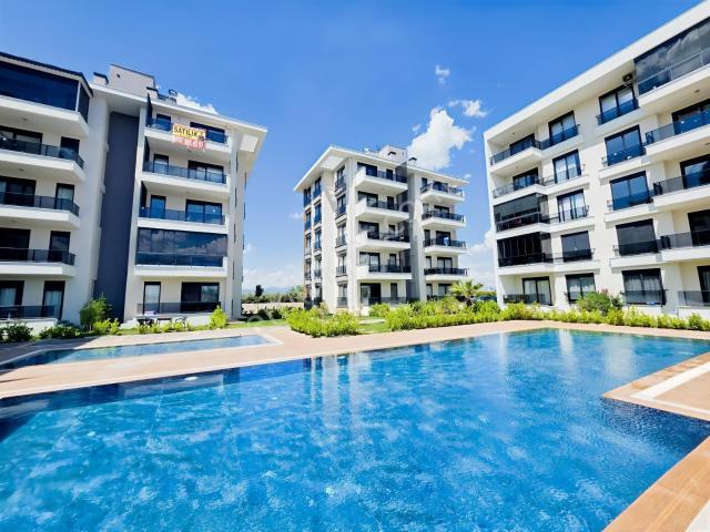 Havuz Manzaralı 1+1 / 3. Kat / Doğalgazlı / Güneydoğu Cepheli