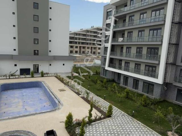 Havuz Manzaralı 2+1 Satılık Daire