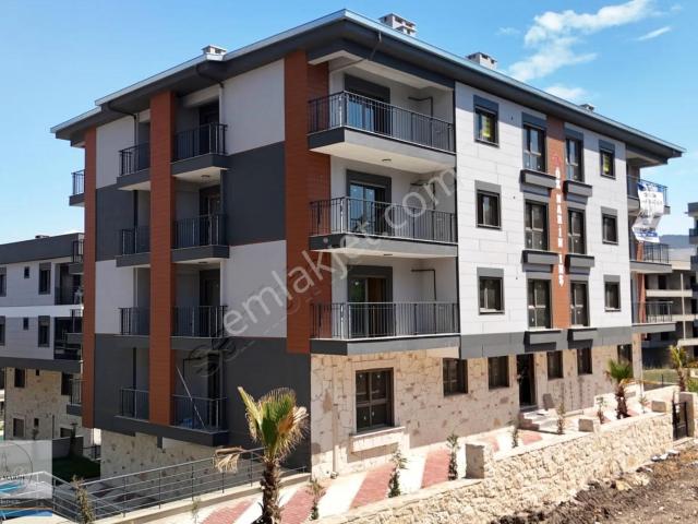 Havuzlu Butik Site İçerisinde 2+1 Kiralık Daire