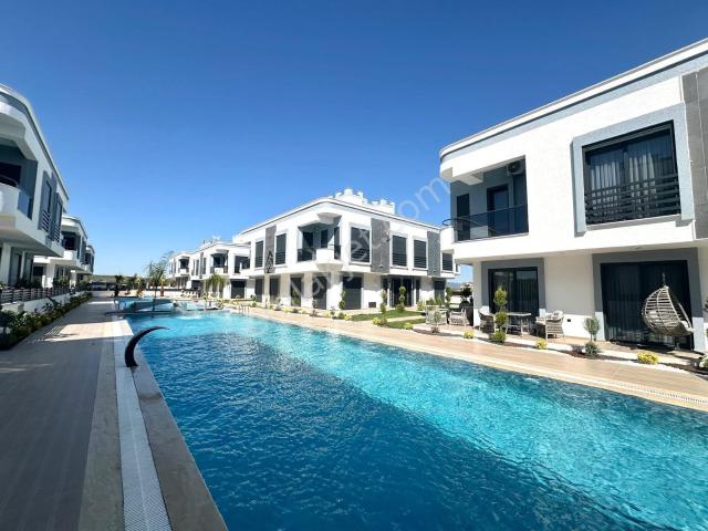 Havuzlu Denize Yakın Muhteşem Bir Villa