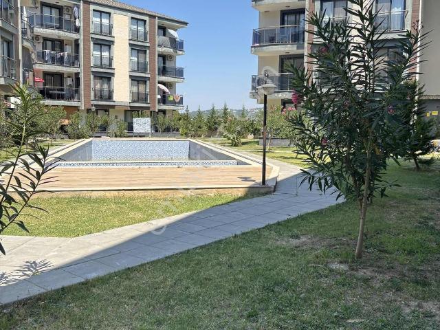 Havuzlu Güvenlikli 1+1 Eşyalı Daire