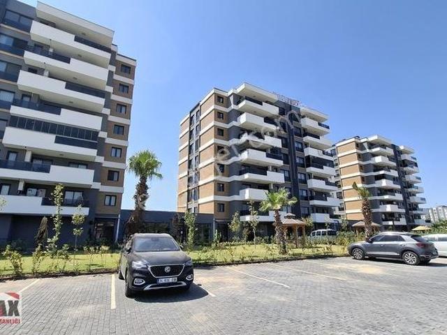 Havuzlu Güvenlikli Site İçinde 3+1 Sıfır Daire