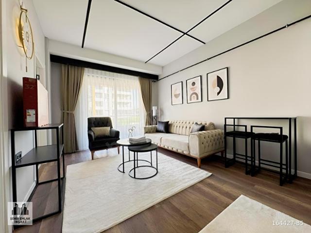 HAVUZLU SİTEDE LÜKS 1+1 DAİRE