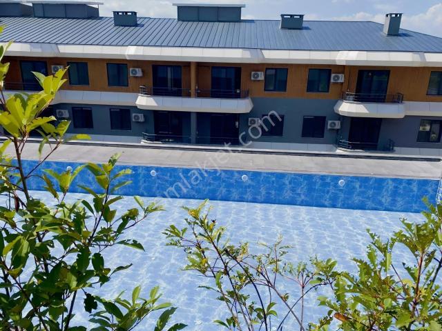 Havuzlu Site İçerisinde Yerden Isıtmalı Lüx Kiralık Daire