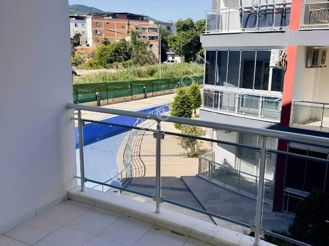 Havuzlu Site İçinde 2+1