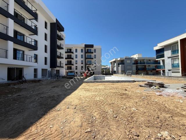 Havuzlu Site Özel Bahçeli Sıfır Daire