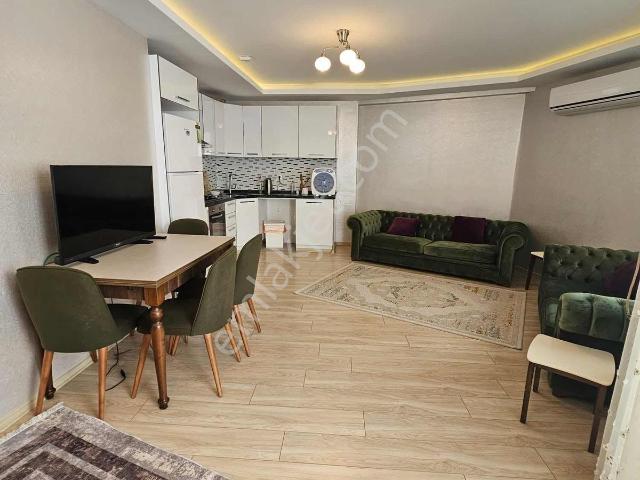 Havuzlu Sitede Full Eşyalı, Geniş 2+1 Ara Kat Daire