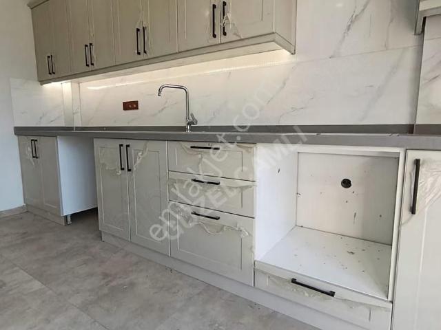 Havuzlu Sitede Sıfır Müstakil Villa, Sahile 1 Km Mesafede
