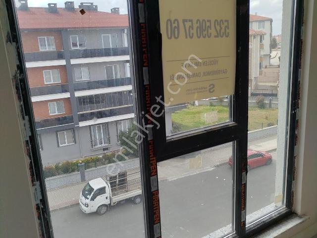Havuzlu Sitede Satılık 1+1 Daire