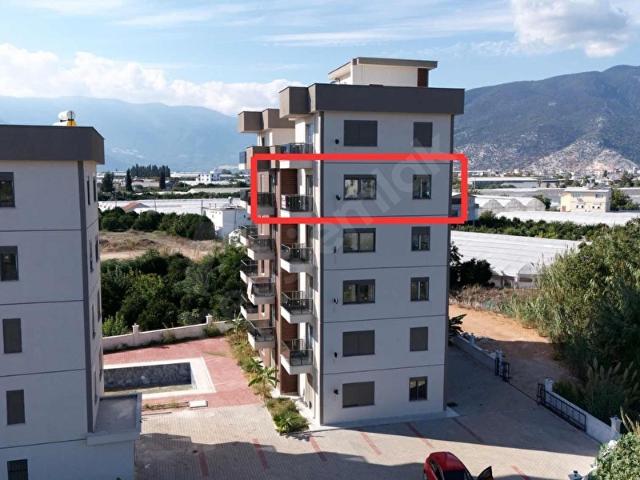 HAVUZLU VE DENİZE ÇOK YAKIN 1+1 DAİRE