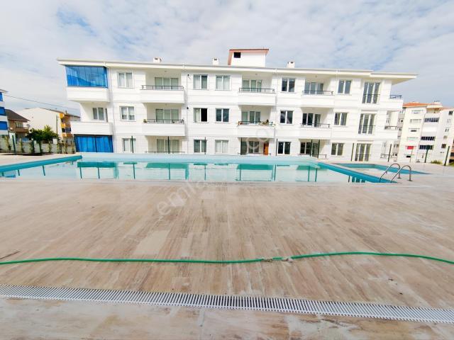 Havuzlu Ve Kapalı Otoparklı Sitede Ayçadan Satılık Ekonomik 3+1