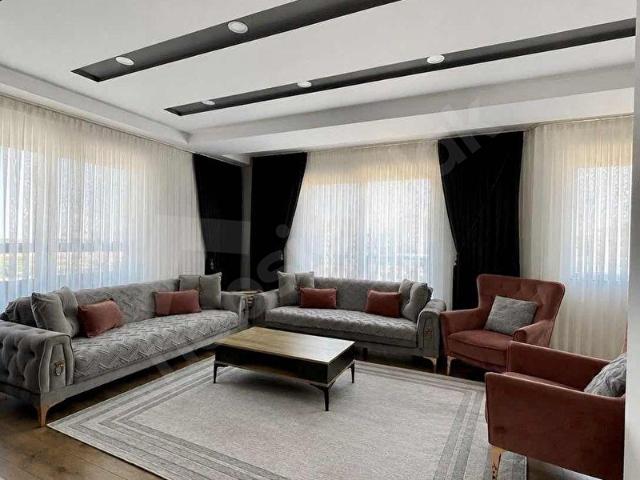 HAVUZLU 3+1 GENİŞ TERASLI DOĞALGAZLI
