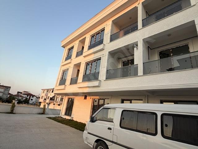 HAVUZLAR CUMHURİYET PARKINA YAKIN 1+1 EŞYALI KİRALIK